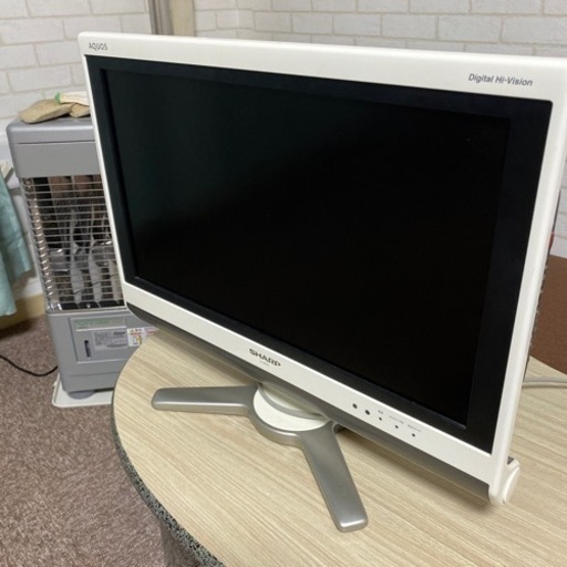 20インチ　シャープ　液晶テレビ