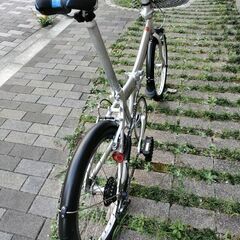 軽量、折り畳み自転車