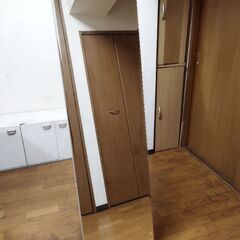鏡（姿見）無料で差し上げます