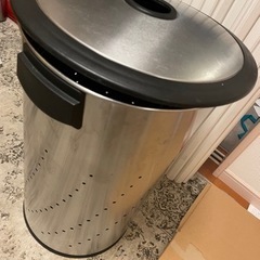 シンプルヒューマン　ランドリーbox