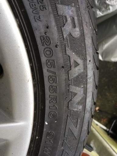 お値下げ‼️BMWの新車に付いてた純正ホイールとタイヤの４本セットです。