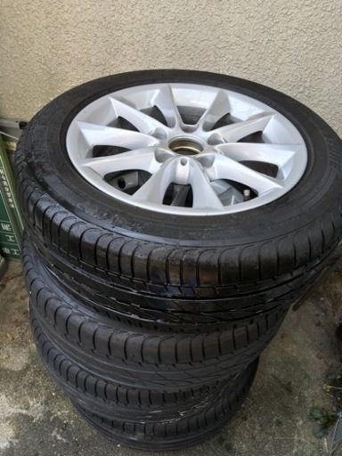 お値下げ‼️BMWの新車に付いてた純正ホイールとタイヤの４本セットです。