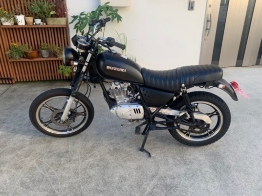 スズキ GN125h