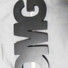 海外からの贈り物特集✨⑧　有名な一言！OMGの置物の画像