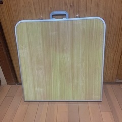 アルミ フォールディングテーブルの画像