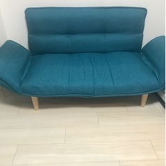 引き渡し確定※9月下旬に引き取り可能な方に無料で差し上げます。　2人掛けソファの画像