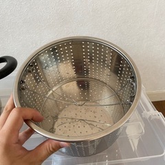 [タダで]ガス　鍋　土鍋　衣装ケースも一緒ですの画像