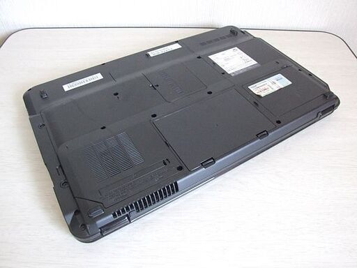 高速SSD240GB搭載　大画面18.4型(1680×945ドット)　Core i5　富士通 FMV-BIBLO NW/G75　ノート