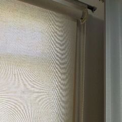 麻入り遮光ロールスクリーンの画像