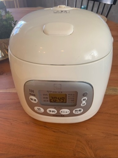 【値下げしました】TOSHIBA 炊飯器 3合炊き