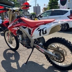 CRF250R モトクロッサー 車体の画像