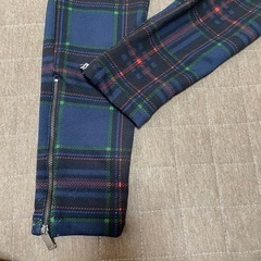 一度使用美品★ZARAストレッチパンツの画像