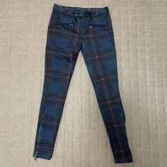 一度使用美品★ZARAストレッチパンツの画像