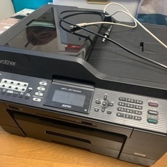 brother A3まで出来る複合機　少し古いです。