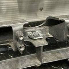 TOYOTA トヨタ ランクル200 後期 純正フロントグリル フロントガーニッシュ 53114-60050 / 53101-60490 1枚 (VP325MY) クレジットカード QRコード決済可能の画像