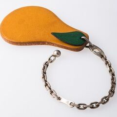 【エルメス】HERMES キーホルダー チャーム フルーツモチーフ ラフランス ブラウン系xシルバー レザー 品番h21-269の画像