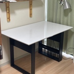 (締切ました)無料で差し上げます。ニトリ　ダイニングテーブルベン...