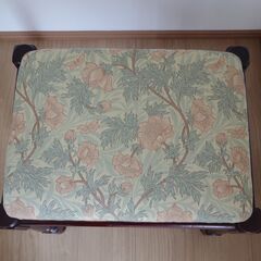 張替え品】レトロ角スツール ウィリアムモリス