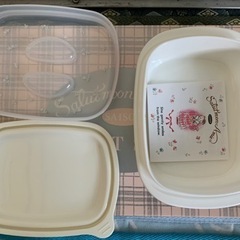 【新品】タッパー　保存容器　密閉蓋付きの画像
