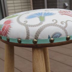 張替え品】昭和レトロ丸スツール ウィリアムモリス