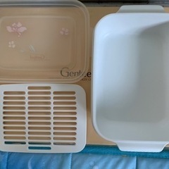 【新品】タッパー　保存容器　水切りトレー付きの画像