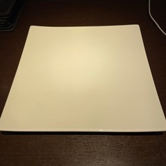 6枚セット　大皿　パーティ皿　丸皿　四角い皿　スクエアの画像