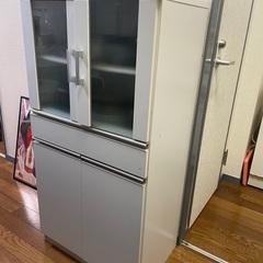 受け渡しユーザ様決定済【無料】食器棚※9/18までに直接引き取り...