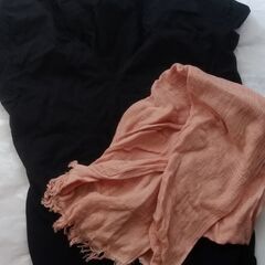 【残り１セット】女性向け（20～30代）服の引き取り手を探していますの画像