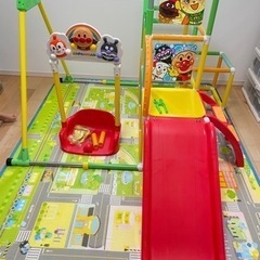 値下げ　アンパンマンジャングルジム