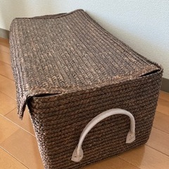 ストロー かご フタ付きバスケット ブラウン