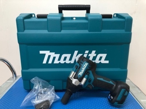 マキタ 充電式インパクトレンチ TW700D I13-01