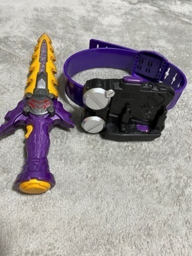 仮面ライダーセイバー DX聖剣ソードドライバー 必冊ホルダー