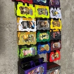 仮面ライダーセイバー DX聖剣ソードドライバー 必冊ホルダー