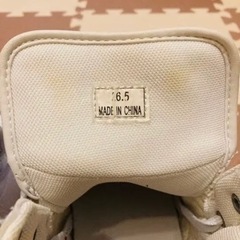 ラーキンス　ハイカットスニーカー　限定価格の画像