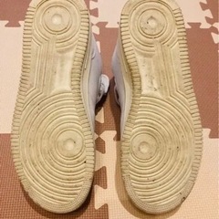 ラーキンス　ハイカットスニーカー　限定価格の画像