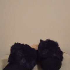 ファーが可愛いミュールです。