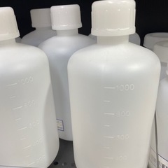 ⭐️ボトル⭐️ポリ細口ビン　1個の画像
