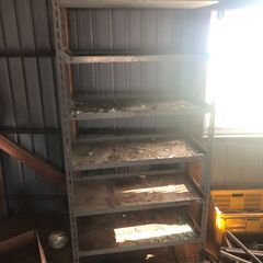 (問い合わせ多数に付き受付終了)主に鉄（100ｋｇくらいかと思います）とスチール棚、まとめて引き取り出来る人の画像