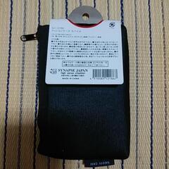 ACコンセントから充電可能! スマートフォン用 ACプラグチャージャー & クッションケース 2点セット【未使用】の画像