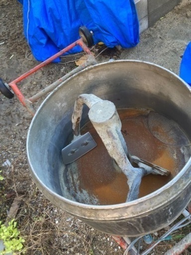 モルタルミキサー