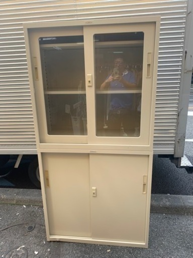 ファイルキャビネット