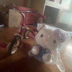 赤いレトロ三輪車　未使用大きなキティちゃんもお受けします