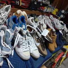 Columbia、Timberland、NIKE、Salmon、...