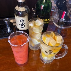 楽しく稼ぎたいBARスタッフ募集