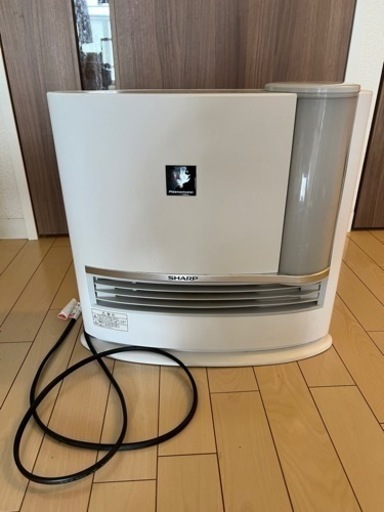 一台三役！シャープSHARP HX-E120 加湿セラミックファンヒーター　プラズマクラスター機能