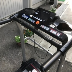 美品電動❗️★ALINCO/アルインコ 2020年製 ランニングマシン AFR2020★コンパクト収納/時速1.0-10.0km4種類のプログラムコース内蔵//動作確認済み★の画像
