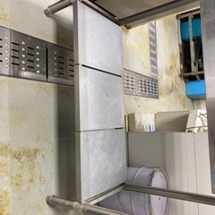 厨房用  ステンレス製作業台　天板穴ありの画像