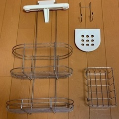 シャワーカーテン、シャワーラックの画像