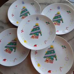 クリスマス柄のお皿　5枚セットの画像