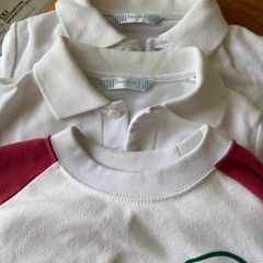 幼稚園の制服と体操服の画像